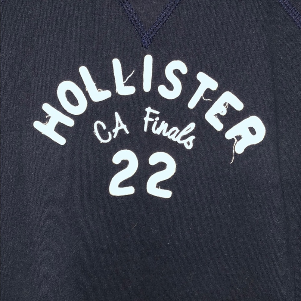 Hollister Mid-Sleeve Crew
